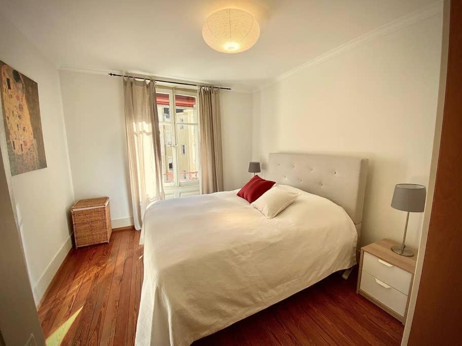 Your Bright Charming Cocoon Between Lake And City Lausanne Ngoại thất bức ảnh